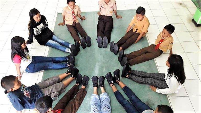 some of the children supported by the Kartini foundation